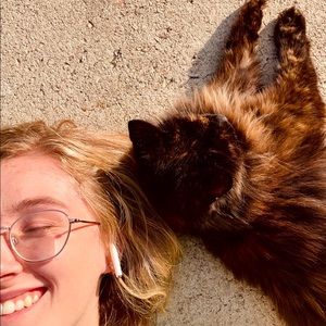 Meet your Posher, Lila